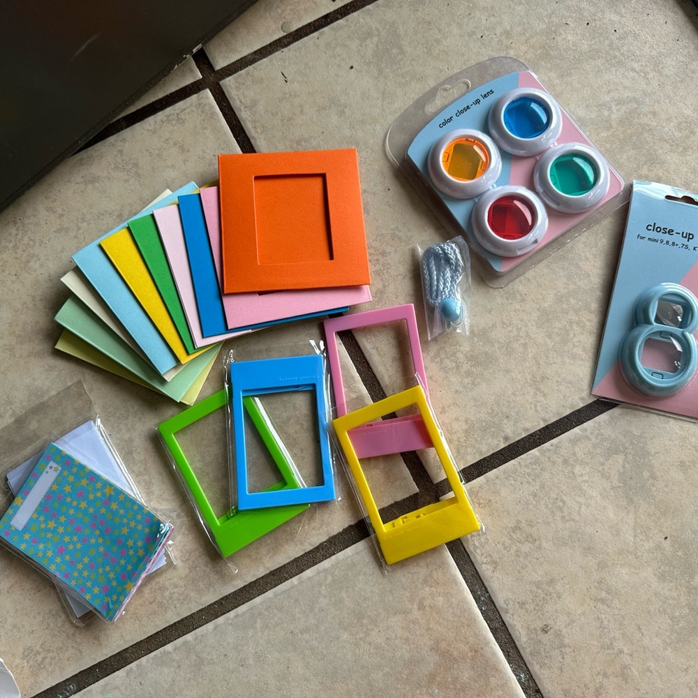 Polaroid extras